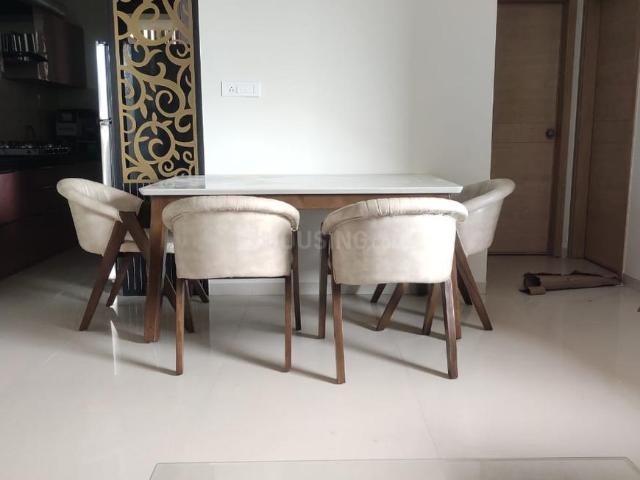 2 BHK Apartment in Gujarat International Finance Tec City for rent Gandhinagar. The reference number is 20044372