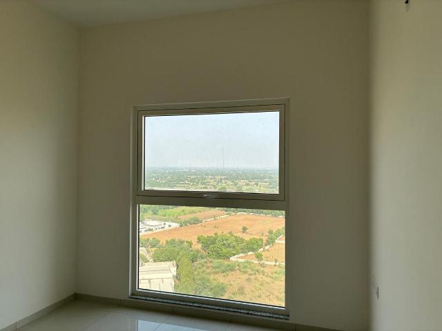 2 BHK Apartment in Gujarat International Finance Tec City for rent Gandhinagar. The reference number is 20150952