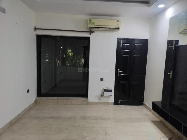 2 BHK Apartment in Gulmohar Park for rent New Delhi. The reference number is 19856645
