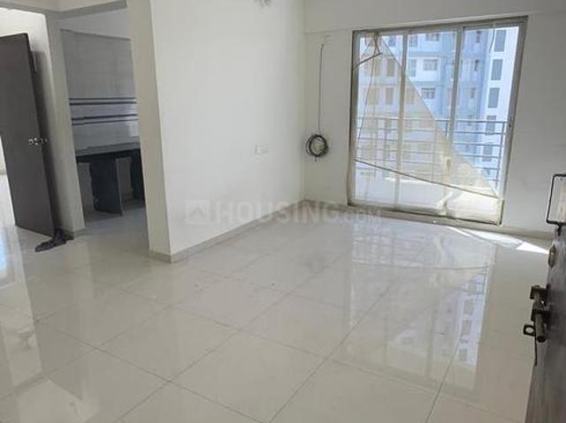 2 BHK Apartment in Dombivli East for rent Thane. The reference number is 20404211