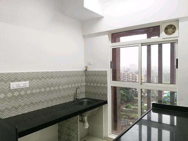 2 BHK Apartment in Dombivli East for rent Thane. The reference number is 20724007