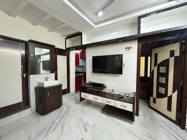 2 BHK Apartment in Domlur Layout for rent Bengaluru. The reference number is 19567893