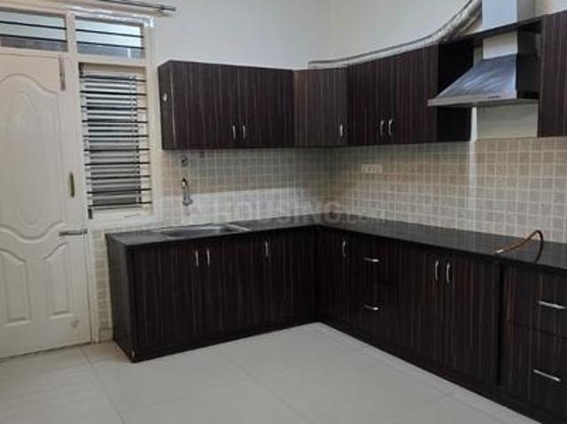 2 BHK Apartment in Domlur Layout for rent Bengaluru. The reference number is 20474009