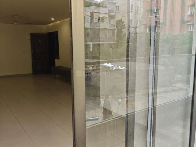 2 BHK Apartment in Domlur Layout for rent Bengaluru. The reference number is 20613708