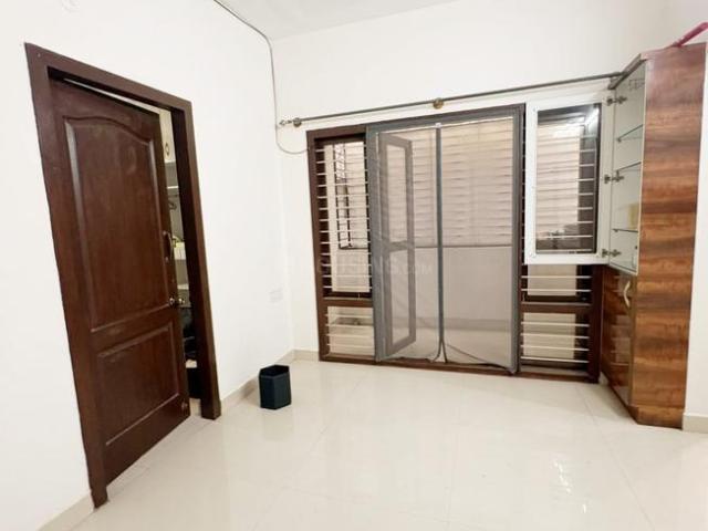 2 BHK Apartment in Domlur Layout for rent Bengaluru. The reference number is 20888187