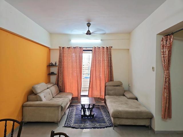 2 BHK Apartment in Dadar East for rent Mumbai. The reference number is 17256723