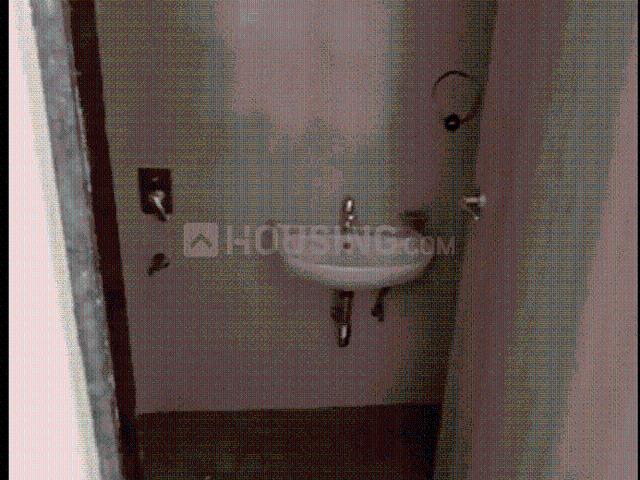 2 BHK Apartment in Dadar East for rent Mumbai. The reference number is 19926549