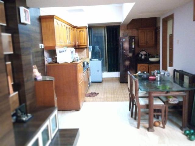 2 BHK Apartment in Dadar East for resale Mumbai. The reference number is 14334038