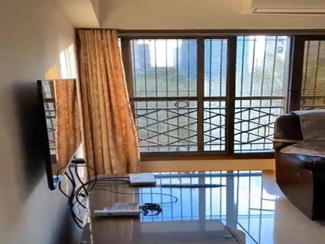 2 BHK Apartment in Dadar East for resale Mumbai. The reference number is 19418006