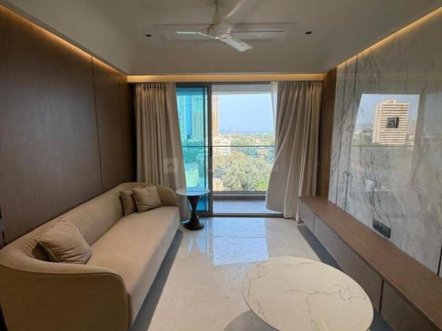 2 BHK Apartment in Dadar East for resale Mumbai. The reference number is 20080060