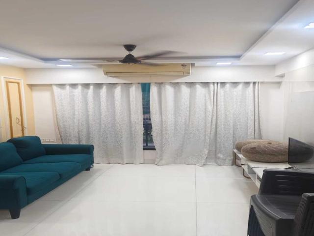 2 BHK Apartment in Dadar East for resale Mumbai. The reference number is 20221502