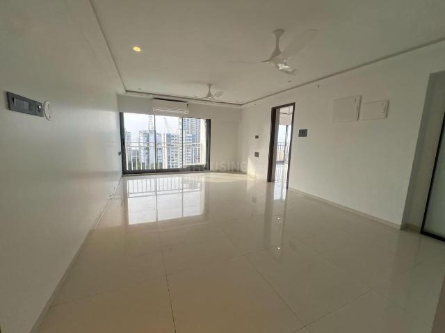 2 BHK Apartment in Dadar West for rent Mumbai. The reference number is 19470175
