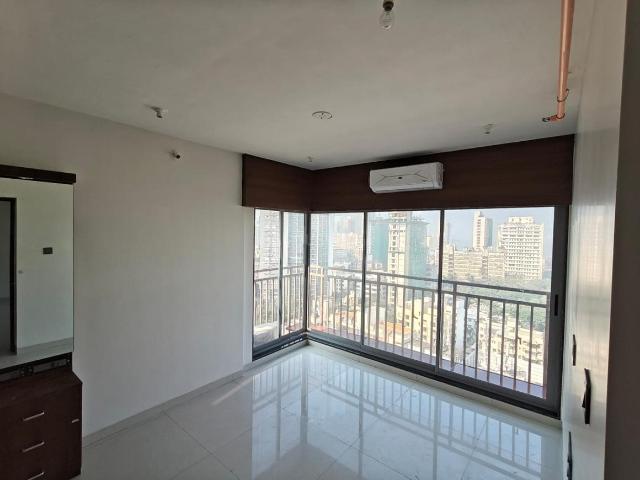 2 BHK Apartment in Dadar West for rent Mumbai. The reference number is 19511468