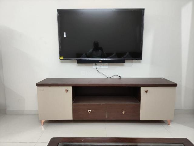 2 BHK Apartment in Dadar West for rent Mumbai. The reference number is 20021741