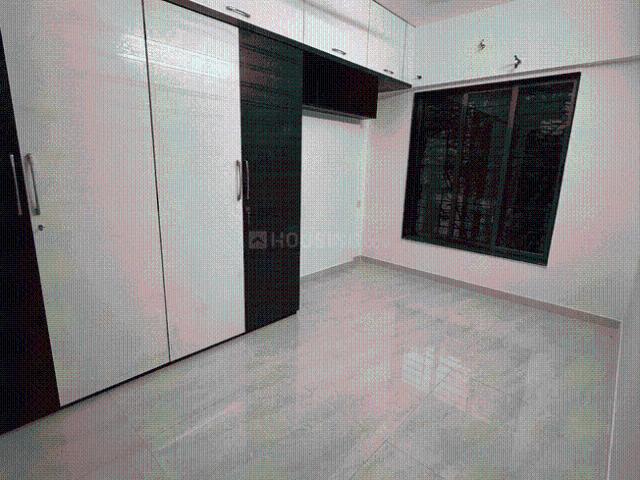 2 BHK Apartment in Dadar West for rent Mumbai. The reference number is 20238300