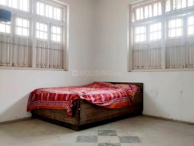 2 BHK Apartment in Dadar West for resale Mumbai. The reference number is 10601643
