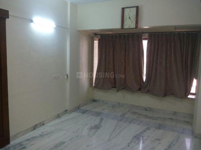 2 BHK Apartment in Dadar West for resale Mumbai. The reference number is 17254783