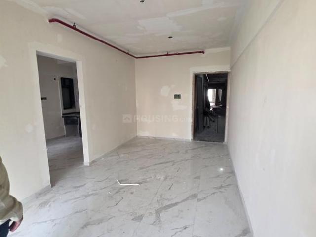 2 BHK Apartment in Dadar West for resale Mumbai. The reference number is 18892143