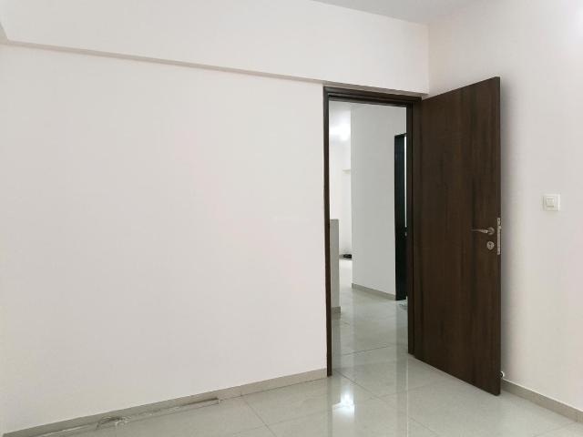 2 BHK Apartment in Dadar West for resale Mumbai. The reference number is 18815139
