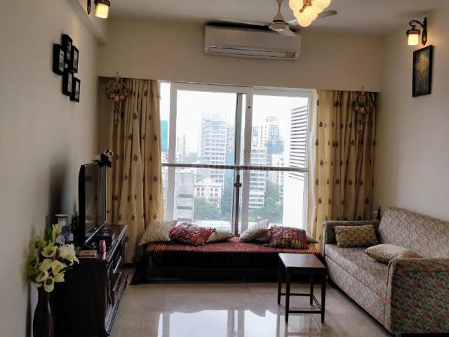 2 BHK Apartment in Dadar West for resale Mumbai. The reference number is 18966982