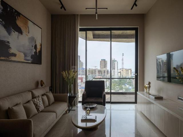 2 BHK Apartment in Dadar West for resale Mumbai. The reference number is 19750776