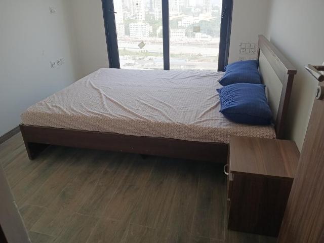 2 BHK Apartment in Dadar West for resale Mumbai. The reference number is 20067786