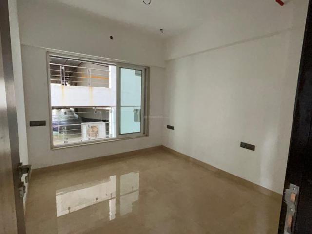 2 BHK Apartment in Dadar West for resale Mumbai. The reference number is 20022253