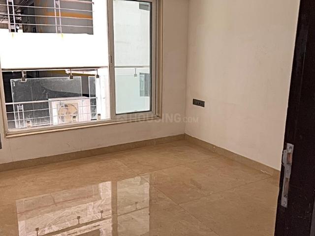 2 BHK Apartment in Dadar West for resale Mumbai. The reference number is 20022509