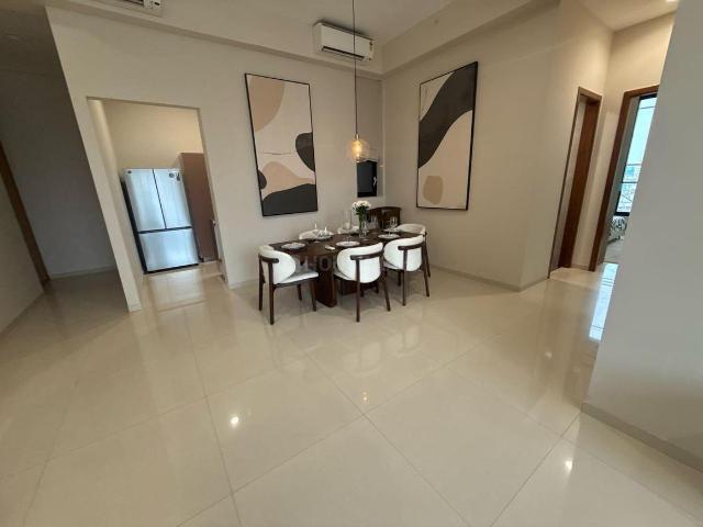 2 BHK Apartment in Dadar West for resale Mumbai. The reference number is 20333596