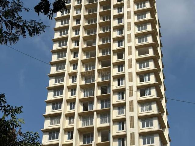 2 BHK Apartment in Dadar West for resale Mumbai. The reference number is 20484583