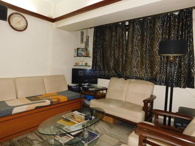 2 BHK Apartment in Dadar West for resale Mumbai South. The reference number is 16796037