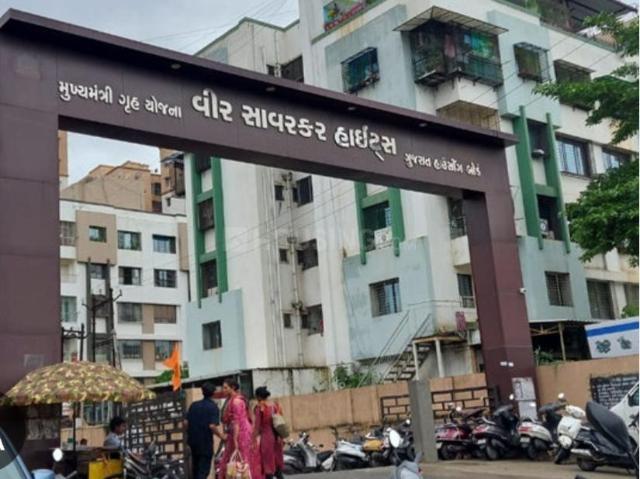 2 BHK Apartment in Dahin Nagar for resale Surat. The reference number is 20036372