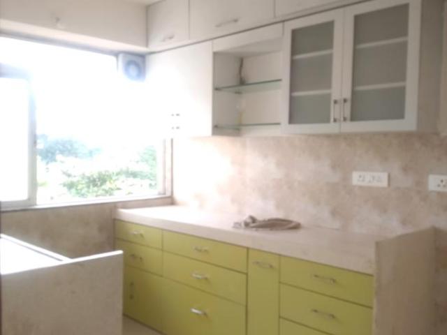 2 BHK Apartment in Dahisar West for rent Mumbai. The reference number is 17979972