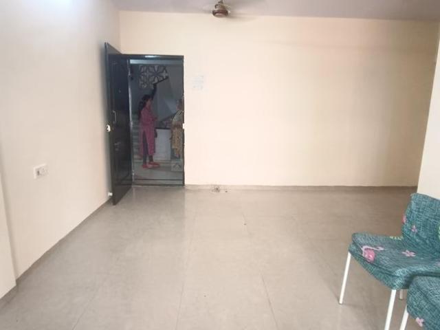 2 BHK Apartment in Dahisar West for resale Mumbai. The reference number is 20646792