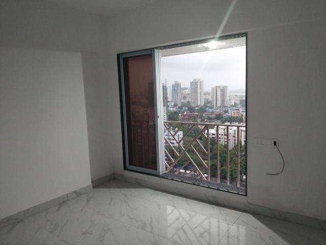 2 BHK Apartment in Dahisar West for resale Mumbai. The reference number is 20813905