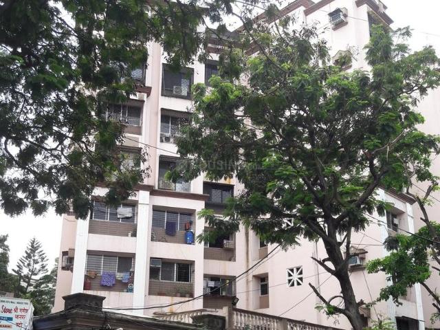 2 BHK Apartment in Dahisar West for resale Mumbai. The reference number is 20902047