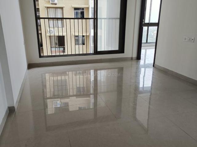 2 BHK Apartment in Dahisar East for resale Mumbai. The reference number is 18022952