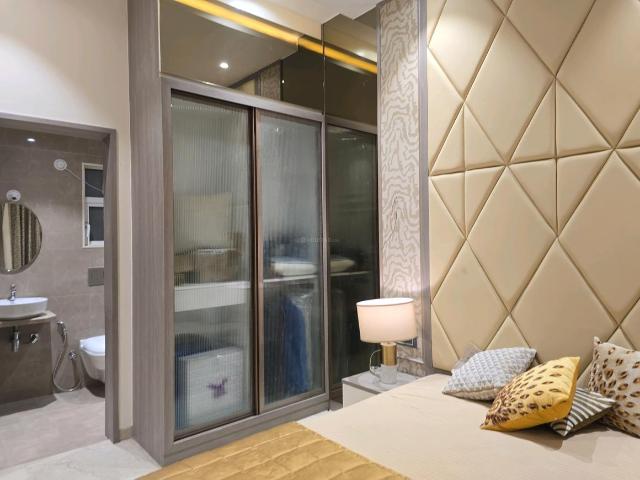 2 BHK Apartment in Dahisar East for resale Mumbai. The reference number is 19935636