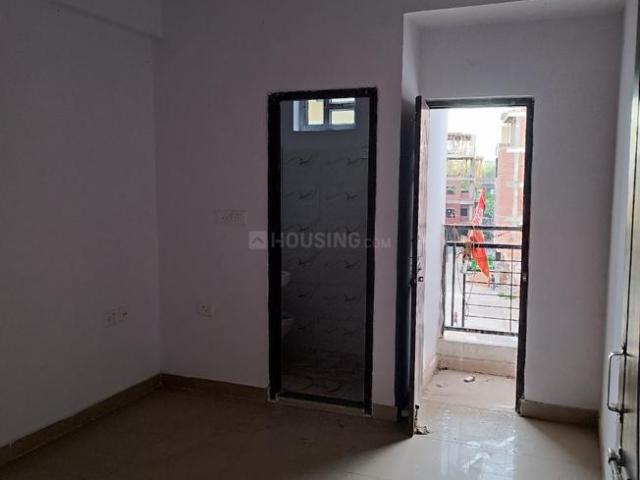 2 BHK Apartment in Darshan Purwa for rent Kanpur. The reference number is 12857011