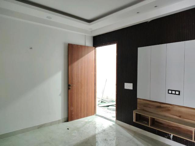 2 BHK Apartment in Devla for resale Greater Noida. The reference number is 20982808