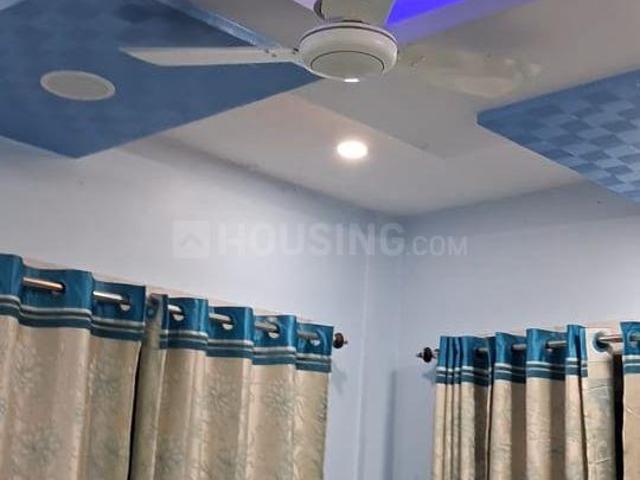 2 BHK Apartment in Dhakuria for rent Kolkata. The reference number is 20577135