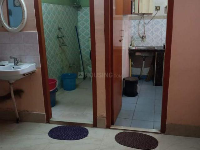 2 BHK Apartment in Dhakuria for rent Kolkata. The reference number is 20897170