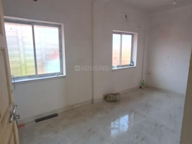 2 BHK Apartment in Dhakuria for resale Kolkata. The reference number is 18487100