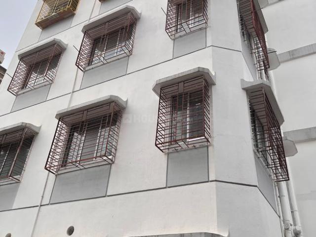 2 BHK Apartment in Dhakuria for resale Kolkata. The reference number is 20190685