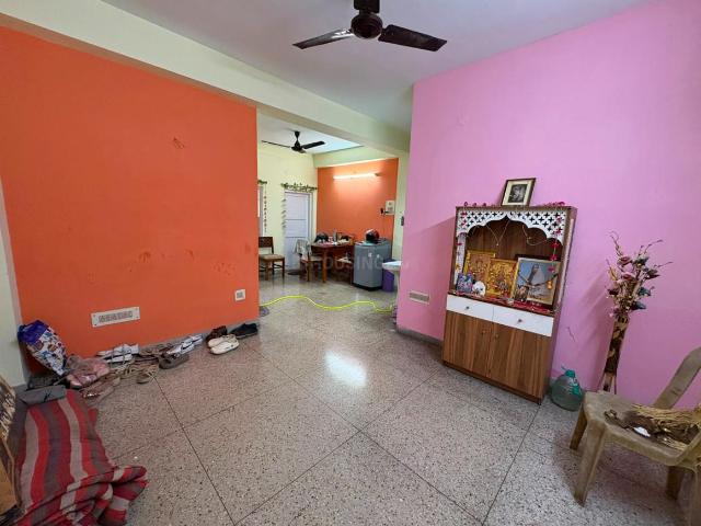 2 BHK Apartment in Dhakuria for resale Kolkata. The reference number is 20697767