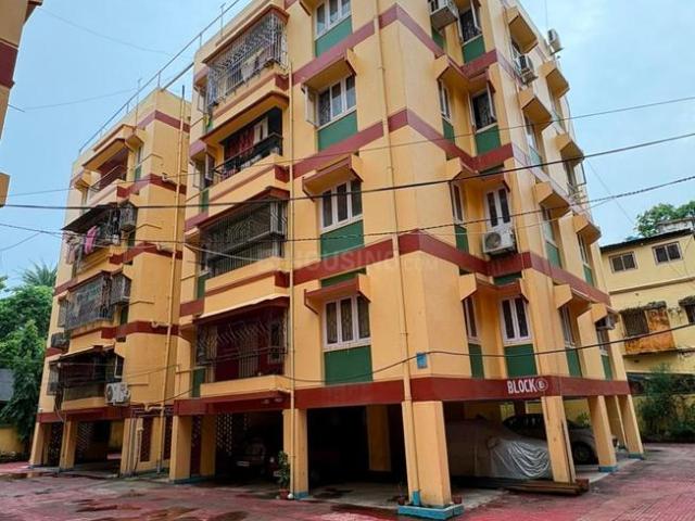 2 BHK Apartment in Dhakuria for resale Kolkata. The reference number is 20778446