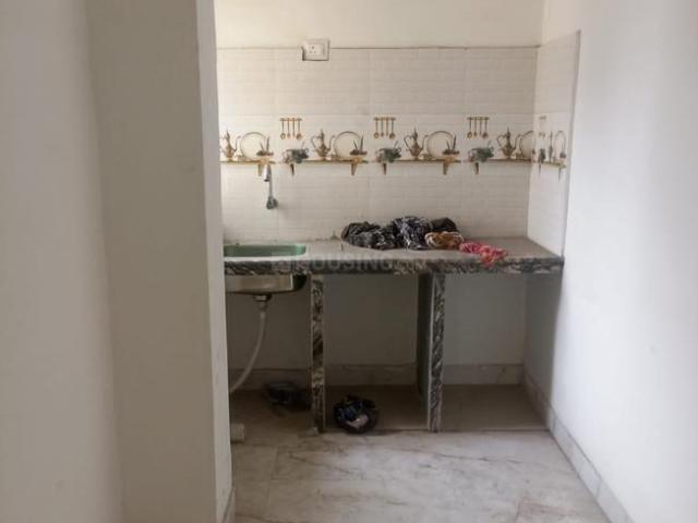 2 BHK Apartment in Dhakuria for resale Kolkata. The reference number is 20951217