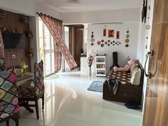2 BHK Apartment in Dhanori for rent Pune. The reference number is 20638274