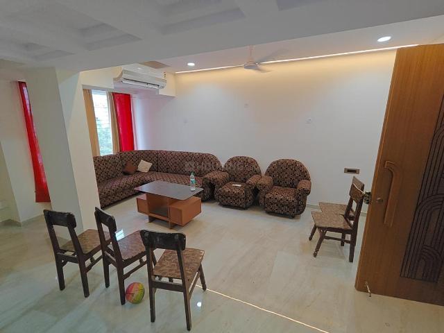 2 BHK Apartment in Dharampeth for rent Nagpur. The reference number is 20801461