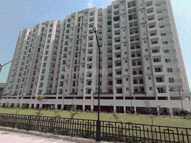 2 BHK Apartment in Dhoomanganj for resale Allahabad. The reference number is 20144515